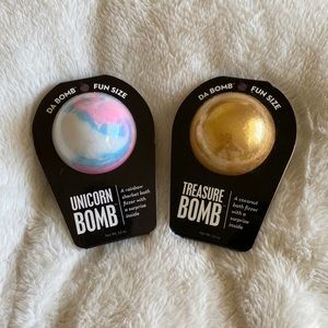 NWT Da Bomb Unicorn Bomb and Treasure Bomb bath fizzers